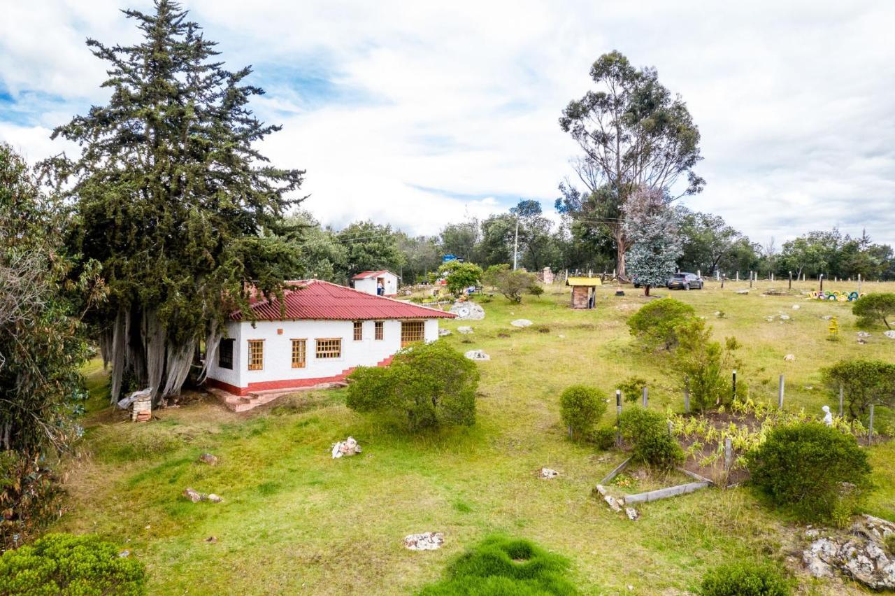 Finca El Pedregal Guatavitaヴィラ エクステリア 写真